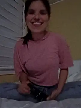 Snapshot of paradise2 chatting on February 19, 2026, 12:39 am paradise2 online show from February 19, 2026, 12:39 am