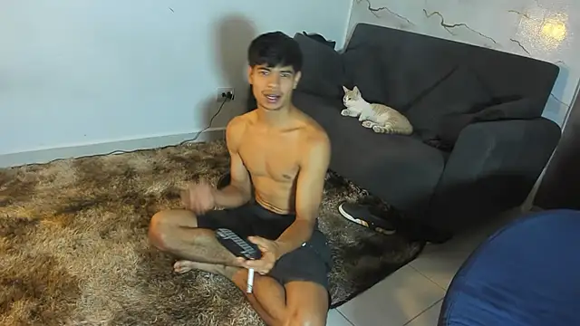 Snapshot of ClemontRosse chatting on March 1, 2026, 10:12 pm ClemontRosse online show from March 1, 2026, 10:12 pm