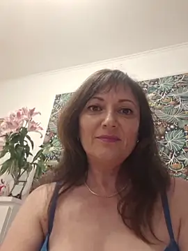 SaraGina online show from April 2, 2026, 10:18 pm