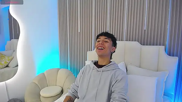 Aiden Rivers  online show from March 10, 2026, 12:54 pm