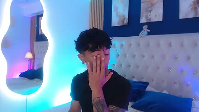 Aiden Rivers  online show from April 14, 2026, 12:55 pm