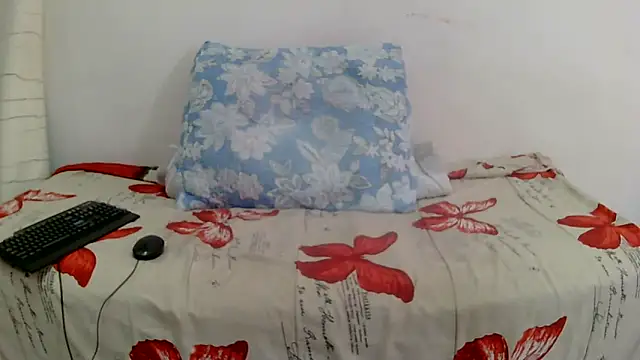Snapshot of beautyslim45 chatting on March 19, 2026, 3:16 pm beautyslim45 online show from March 19, 2026, 3:16 pm