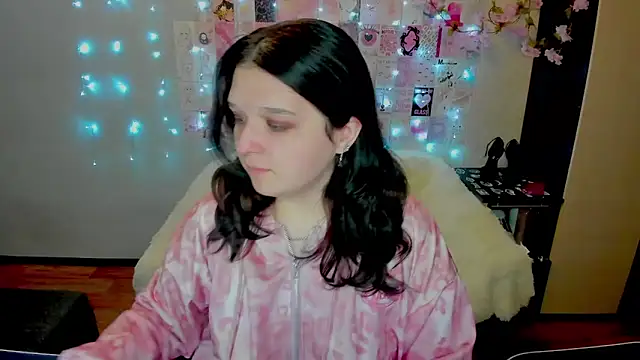 Kate Acid online show from April 14, 2026, 12:05 am