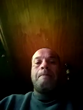 Snapshot of SaneBenadryl chatting on May 17, 2026, 2:46 pm SaneBenadryl online show from May 17, 2026, 2:46 pm