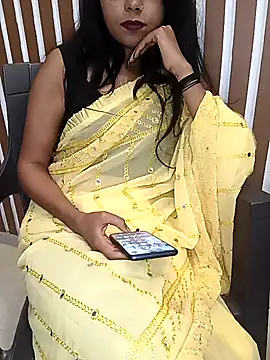 Snapshot of Cutie_babes01 chatting on February 21, 2026, 7:26 pm Cutie babes01 online show from February 21, 2026, 7:26 pm