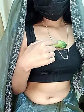 Snapshot of Cutie_babes01 chatting on February 27, 2026, 5:13 pm Cutie babes01 online show from February 27, 2026, 5:13 pm