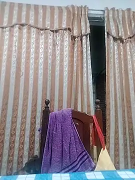 Lucia queen online show from March 17, 2026, 4:06 am