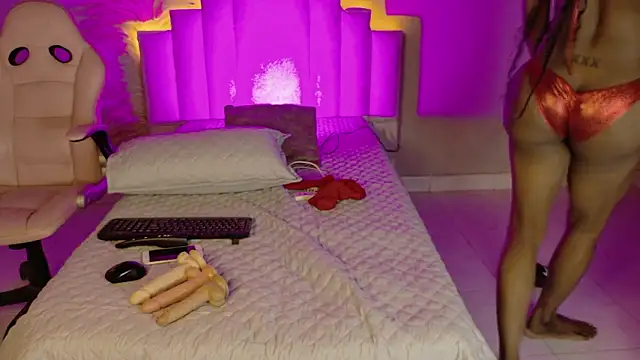 Sheinny brown1 online show from February 20, 2026, 7:47 pm