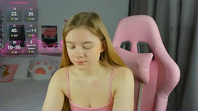 EvaRaee online show from March 5, 2026, 3:24 am