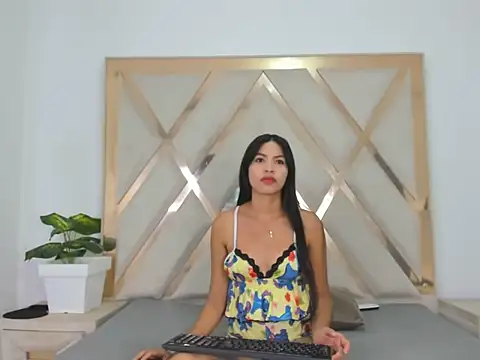 Carlotaasm online show from March 25, 2026, 4:51 am