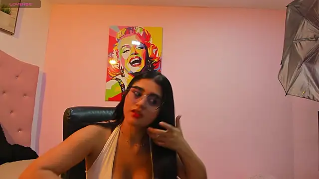 Snapshot of mila_quin chatting on February 26, 2026, 7:24 pm mila quin online show from February 26, 2026, 7:24 pm