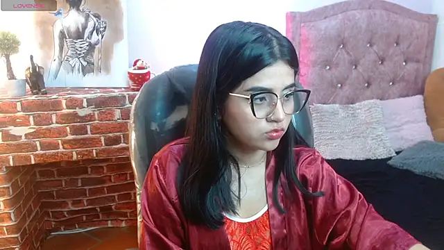 Snapshot of mila_quin chatting on April 4, 2026, 7:55 pm mila quin online show from April 4, 2026, 7:55 pm