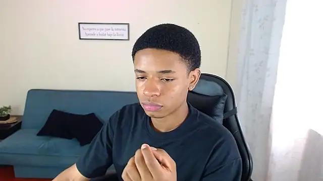 liiam3 online show from February 23, 2026, 9:01 pm