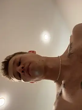 jelisiven online show from April 3, 2026, 9:51 am