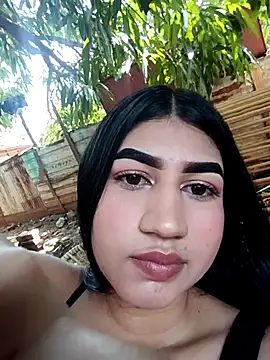 Snapshot of Julianiss chatting on March 1, 2026, 6:32 pm Julianiss online show from March 1, 2026, 6:32 pm