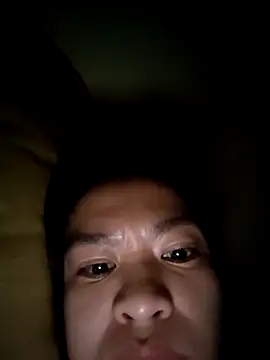 Luna Moonfang online show from March 19, 2026, 8:13 pm