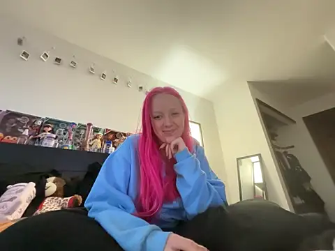 Snapshot of pinkhairfun16 chatting on February 19, 2026, 12:45 pm pinkhairfun16 online show from February 19, 2026, 12:45 pm
