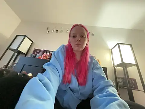 Snapshot of pinkhairfun16 chatting on February 22, 2026, 12:47 pm pinkhairfun16 online show from February 22, 2026, 12:47 pm