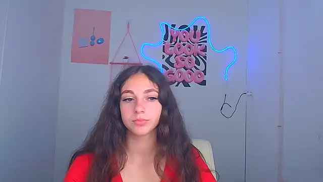 KissMeJulia online show from July 11, 2026, 5:43 am