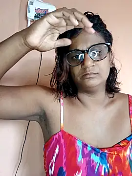 Snapshot of indianstrawberrylips4u chatting on February 18, 2026, 5:47 am indianstrawberrylips4u online show from February 18, 2026, 5:47 am