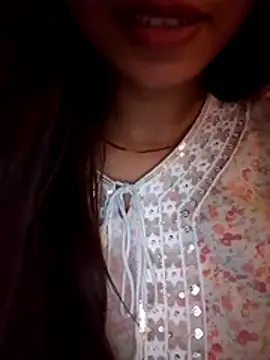 cute girl 29 online show from July 9, 2026, 1:04 pm