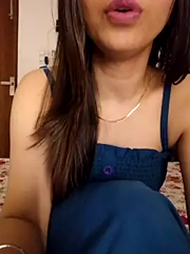 cute girl 29 online show from July 24, 2026, 6:17 pm