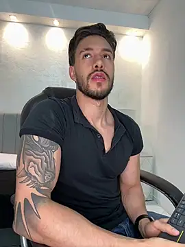 Snapshot of evans_campbell1 chatting on February 25, 2026, 11:25 pm evans campbell1 online show from February 25, 2026, 11:25 pm