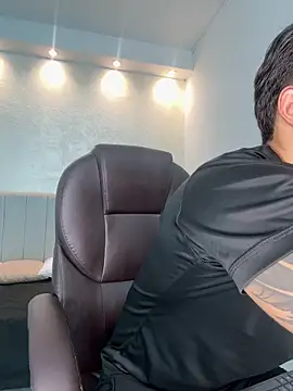 Snapshot of evans_campbell1 chatting on February 28, 2026, 11:39 pm evans campbell1 online show from February 28, 2026, 11:39 pm