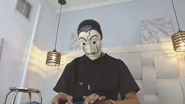 Snapshot of Santiago_Ortiz_ chatting on April 6, 2026, 7:37 pm Santiago Ortiz online show from April 6, 2026, 7:37 pm