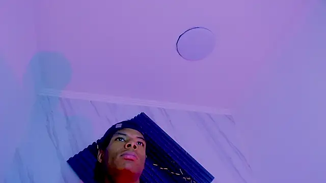 Snapshot of Santiago_Ortiz_ chatting on April 14, 2026, 5:08 pm Santiago Ortiz online show from April 14, 2026, 5:08 pm