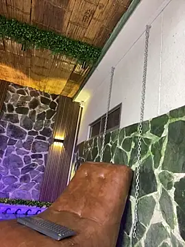 Snapshot of Lorenn_Sweet chatting on March 26, 2026, 1:17 pm Lorenn Sweet online show from March 26, 2026, 1:17 pm