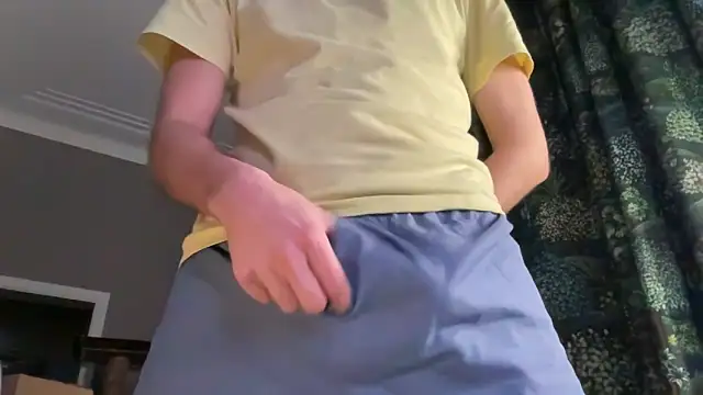 Snapshot of Woze chatting on February 21, 2026, 9:49 pm Woze online show from February 21, 2026, 9:49 pm