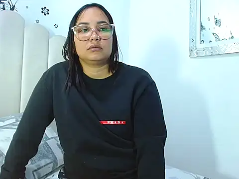 Snapshot of MaferNaughty4U chatting on February 20, 2026, 12:16 pm MaferNaughty4U online show from February 20, 2026, 12:16 pm