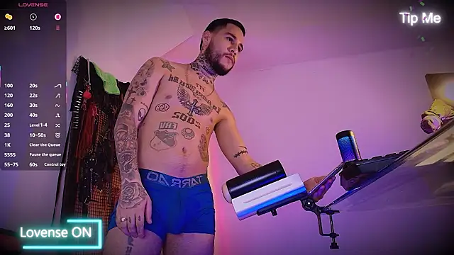 Snapshot of king_of_desire chatting on February 22, 2026, 7:12 pm king of desire online show from February 22, 2026, 7:12 pm