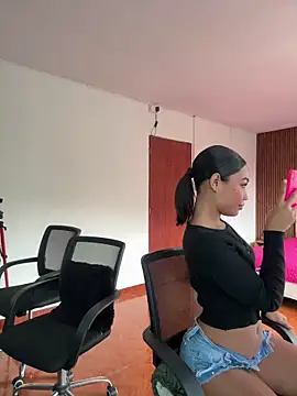 Snapshot of kali_rousse chatting on February 25, 2026, 12:48 pm kali rousse online show from February 25, 2026, 12:48 pm