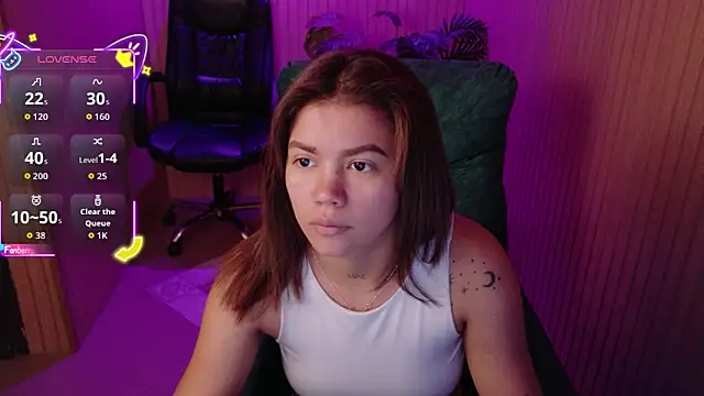 Snapshot of Alessia_Monroe_ chatting on June 12, 2026, 8:19 pm Alessia Monroe online show from June 12, 2026, 8:19 pm