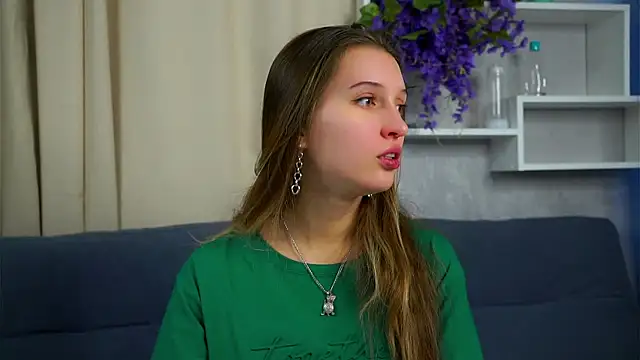 Snapshot of AshelyPeakes chatting on February 28, 2026, 1:06 am AshelyPeakes online show from February 28, 2026, 1:06 am