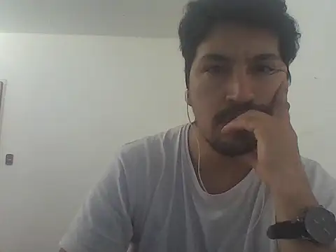 LeCorbu10 online show from April 15, 2026, 4:36 pm