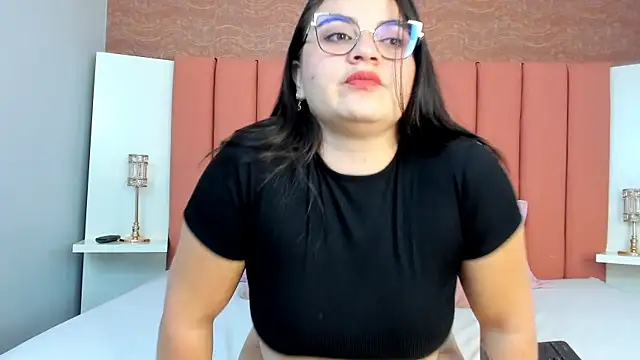 AmaraMonroe online show from February 26, 2026, 12:37 pm