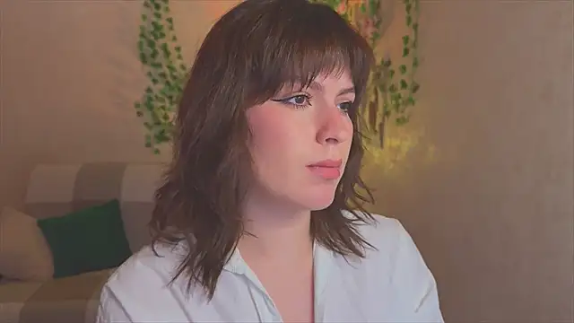 rinamandarina online show from March 25, 2026, 3:18 pm