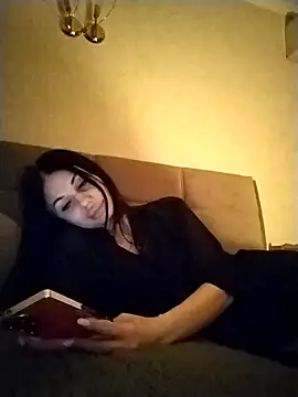 evavibe  online show from March 19, 2026, 7:40 pm