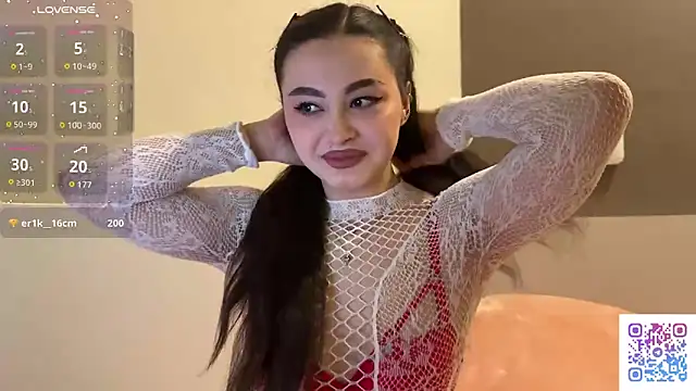 Sweet BerryBabe online show from April 7, 2026, 11:48 pm