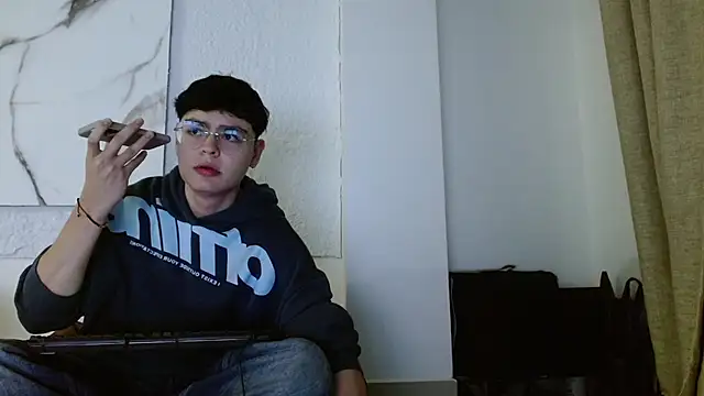 Jean Martiiinez online show from February 24, 2026, 1:25 am