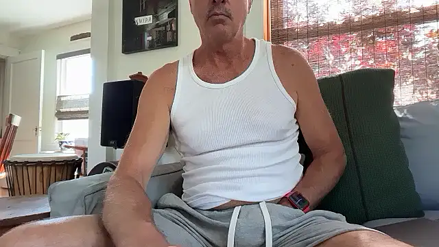 Snapshot of Guy__Grey chatting on July 8, 2026, 1:15 pm Guy Grey online show from July 8, 2026, 1:15 pm