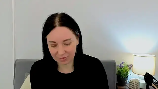 MiaFair online show from March 27, 2026, 4:18 pm