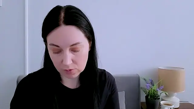 MiaFair online show from April 4, 2026, 3:09 pm