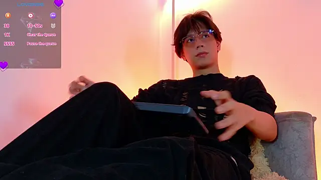 Snapshot of lui_x_dust chatting on March 29, 2026, 3:17 am lui x dust online show from March 29, 2026, 3:17 am