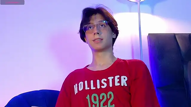 Snapshot of lui_x_dust chatting on April 11, 2026, 3:55 am lui x dust online show from April 11, 2026, 3:55 am