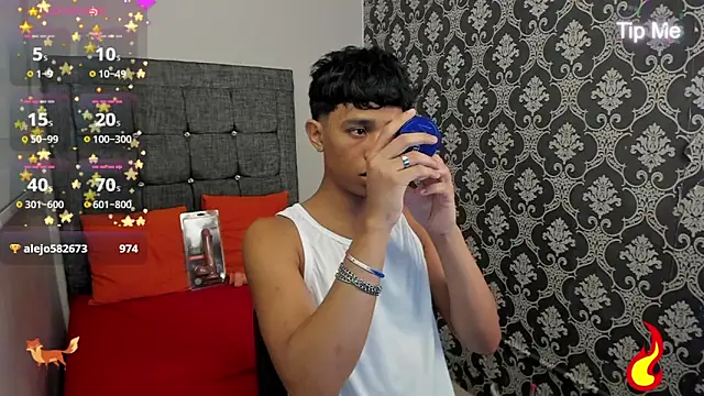 Little Twink19x online show from June 20, 2026, 8:00 pm
