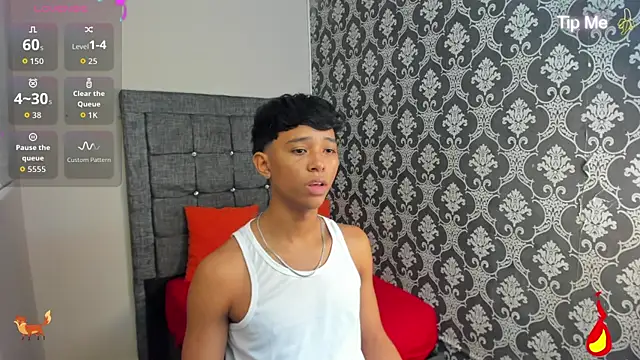 Little Twink19x online show from July 6, 2026, 8:33 pm